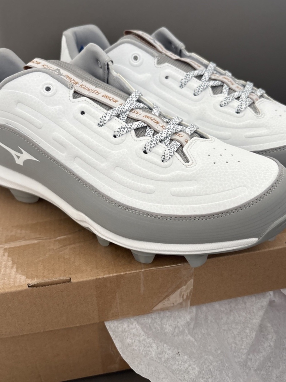 Mizuno 9-Spike Advanced Finch Elite 6 TPU Softball Athletic Shoes Women's 12